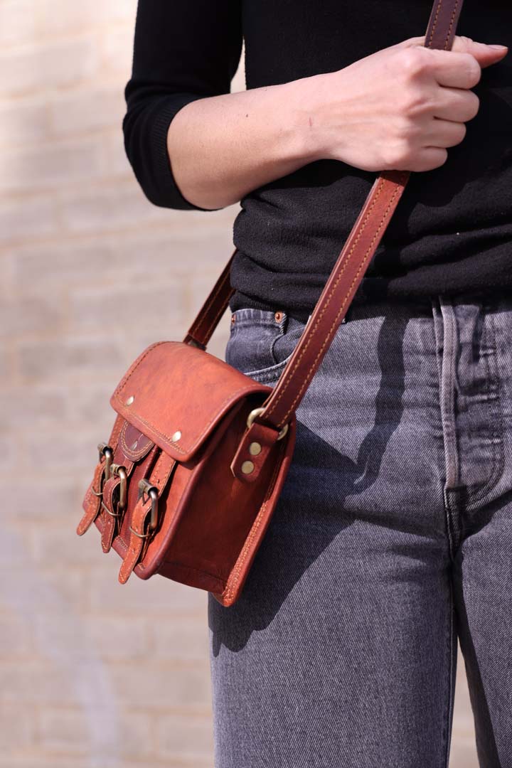 Mini Leather bag with pocket - Image 5