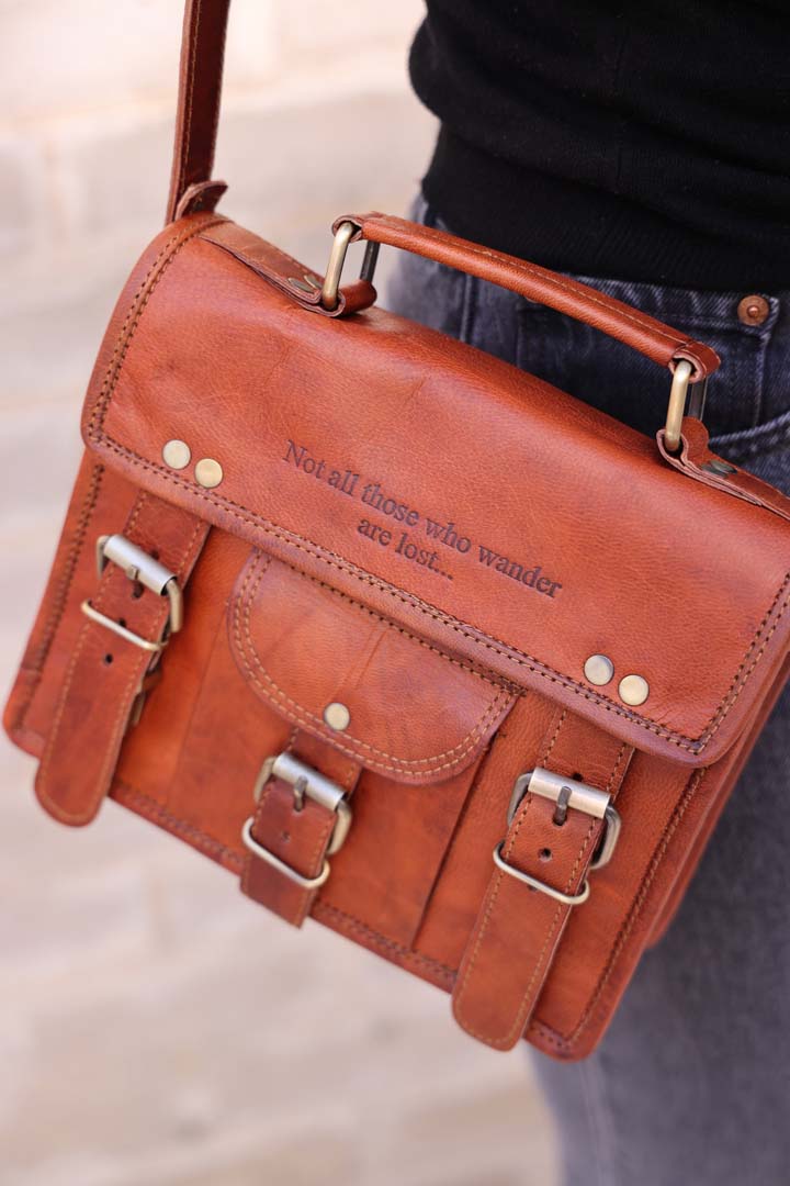 Small leather bag with beautiful quote - Image 5
