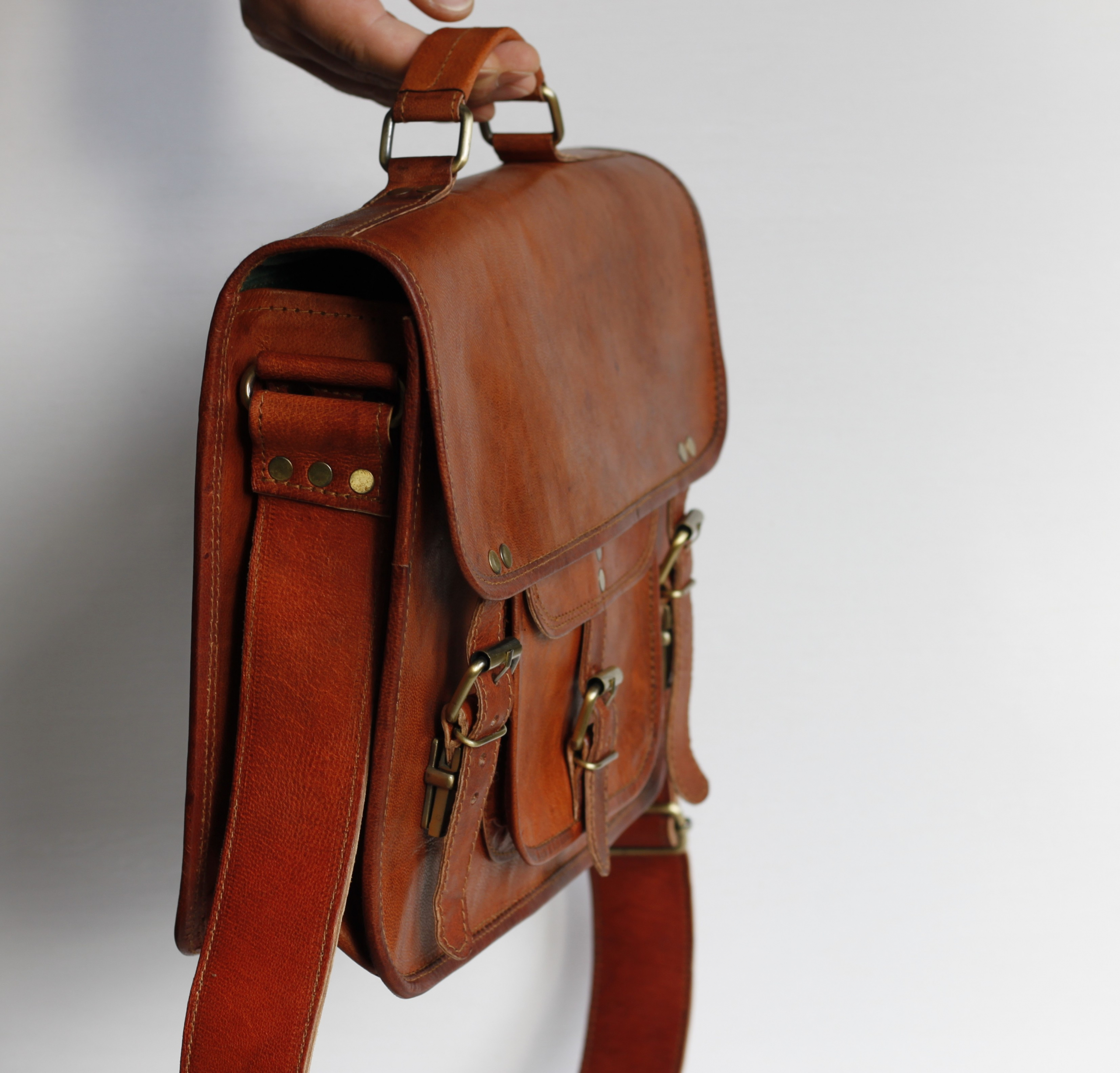 Leather Vintage style Laptop satchel 14'' - Image 4